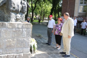 Polaganje venaca povodom Dana borca