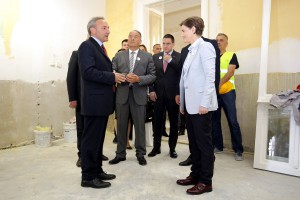 Premijerka i ministri prosvete i lokalne samouprave u poseti HTSŠ