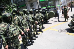 Brnabić, Stefanović i Vulin u obilasku pripadnika MUP-a i vojske Srbije