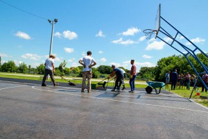 Postavljanje tartan podloge na sportski teren