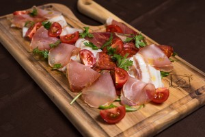 Predstavljamo restoran Dvor