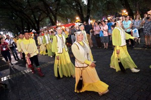 Defile učesnika i svečano otvaranje 17. Interetno festivala
