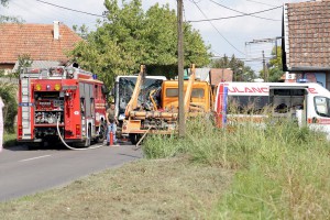 Udes kamiona i autobusa u Bajnatskoj ulici