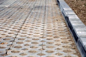 Novoizgrađena parking mesta u Privrednoj zoni MB