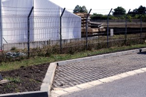 Novoizgrađena parking mesta u Privrednoj zoni MB