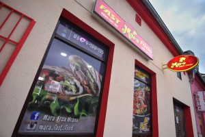 Otvaranje novog restorana brze hrane "Fast Food Mara"