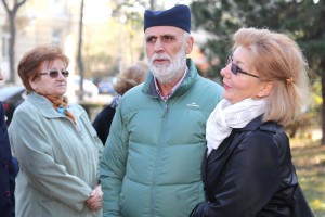 Pomen i polaganje venaca na Spomenik palim junacima