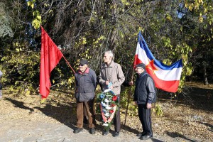Polaganje venaca na Spomenik "Balada vešanih"