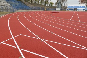 Rekonstruisani stadion (nova trava i atletska staza)