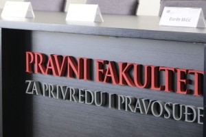 Javna rasprava "Zašto nam treba promena Ustava?"