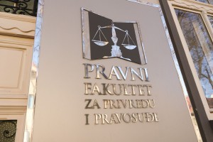 Javna rasprava "Zašto nam treba promena Ustava?"
