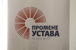 Javna rasprava "Zašto nam treba promena Ustava?"