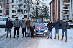 Badnje jutro - povorka i seča Badnjaka