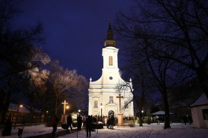 Badnji dan - Litija kroz grad i paljenje badnjaka na Trgu
