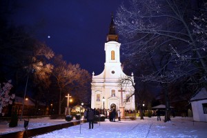 Badnji dan - Litija kroz grad i paljenje badnjaka na Trgu