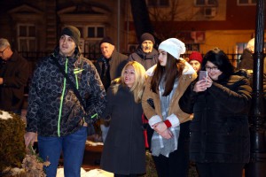 Badnji dan - Litija kroz grad i paljenje badnjaka na Trgu