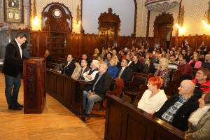 Uručivanje ugovora za dodelu paketa građevinskog materijala izbegličkim porodicama iz BiH i Hrvatske