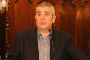 Uručivanje ugovora za dodelu paketa građevinskog materijala izbegličkim porodicama iz BiH i Hrvatske