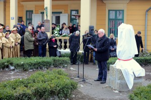 Otkrivanje spomenika Savi Babiću