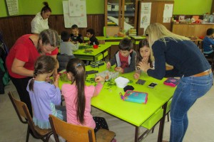 Deca u projektu "Tradicionalni Uskrs / Vaskrs moje bake"