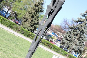 Polaganje venaca na Spomenik "Balada vešanih"