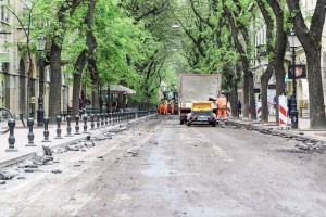 Radovi na rehabilitaciji asfalta u Ulici Dimitrija Tucovića