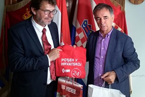 Prijem za Milorada Pupovca i saradnike