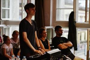 Otvorena scena - Umetnička ulica