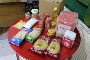 Podela prehrambenih paketa Narodne kuhinje za socijalno ugrožene