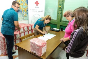 Podela prehrambenih paketa Narodne kuhinje za socijalno ugrožene