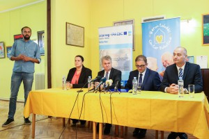 Uručivanja ugovora za potrebe energetske sanacije objekta Službe "Otvorena zaštita" i Gerontološkog kluba "Centar II"