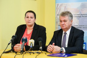 Uručivanja ugovora za potrebe energetske sanacije objekta Službe "Otvorena zaštita" i Gerontološkog kluba "Centar II"