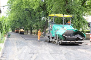 Obilazak radova na asfaltiranju Zmaj Jovine ulice
