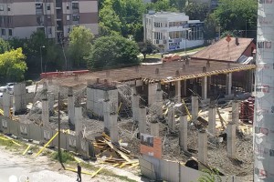 Na licu mesta nakon urušavanja temelja na građevinskom prostoru