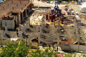 Na licu mesta nakon urušavanja temelja na građevinskom prostoru