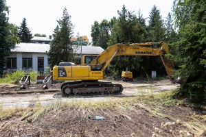 Radovi na raščišćavanju lokacije bivše kasarne "Kosta Nađ"