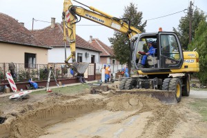 Obilazak radova na izgradnji kanalizacije u delu Mačvanske ulice