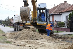 Obilazak radova na izgradnji kanalizacije u delu Mačvanske ulice