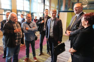 Arno Gujon uoči izvođenja dečije predstave pozorišta iz Gračanice