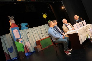 Arno Gujon uoči izvođenja dečije predstave pozorišta iz Gračanice