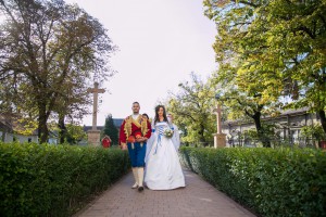 Crkveno venčanje u tradicionalnim odorama