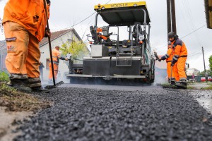 Obilazak početka radova na asfaltiranju Ulice Braće Majer