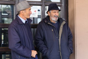 Polaganje venaca na Spomen ploču oslobodiocima Subotice