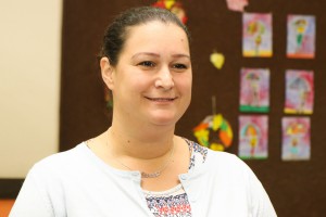 Uručenje udžbenika socijalno ugroženoj deci iz romskih porodica