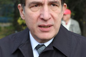 Polaganje venaca na spomenik "Balada vešanih"