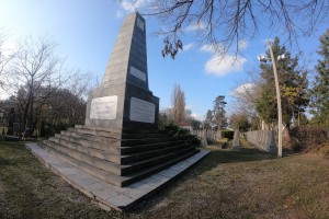 Polaganje venaca na Spomen-kompleks palim crvenoarmejcima