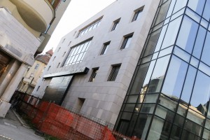 Obilazak unutrašnjosti pozorišta u izgradnji