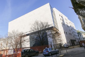 Obilazak unutrašnjosti pozorišta u izgradnji