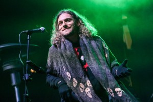 Novogodišnji koncert na Trgu - Alen Ademović i bend