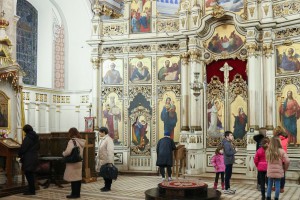 Badnji dan - svečana povorka i loženje badnjaka na Trgu